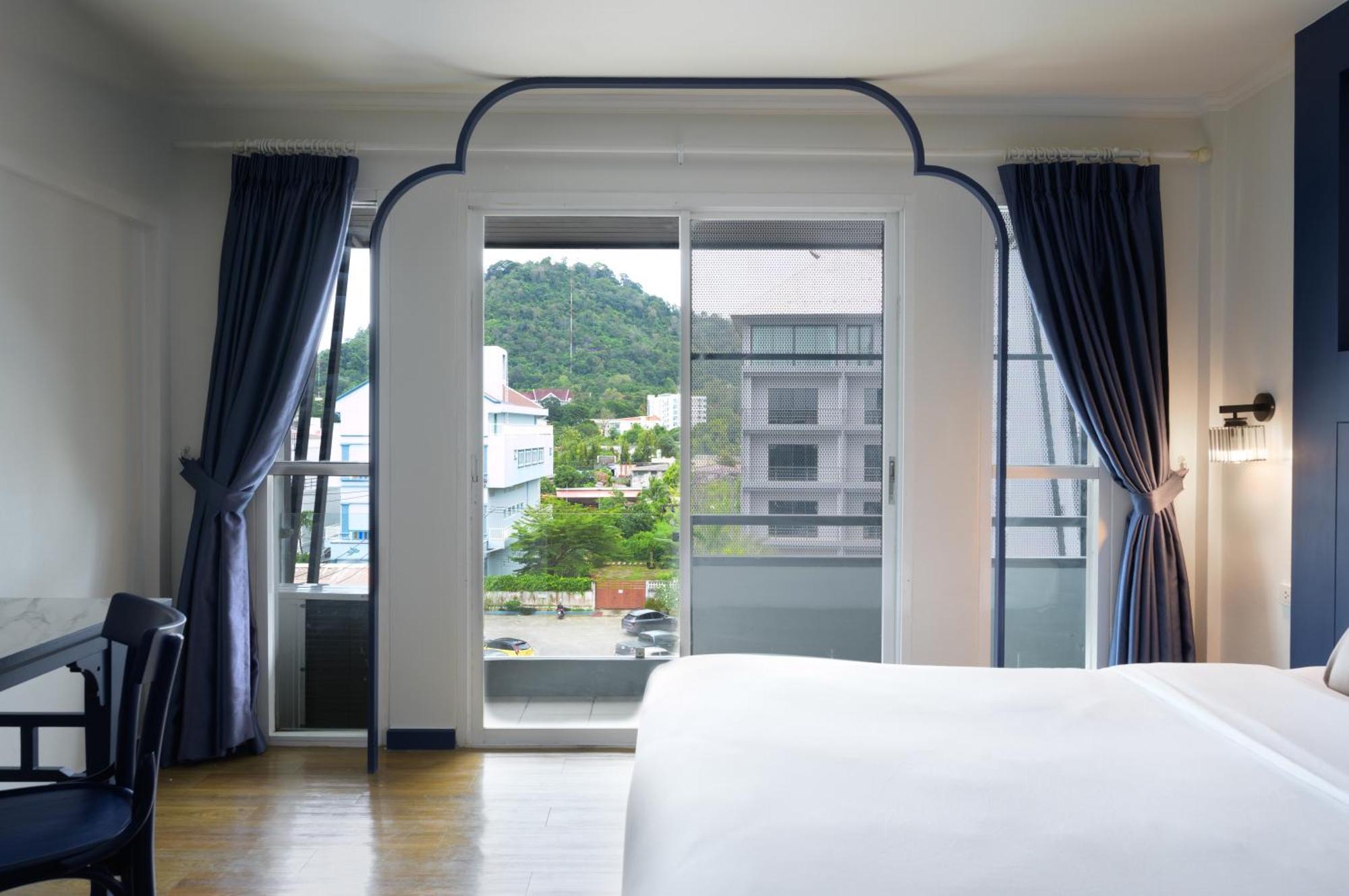 Bhukitta Boutique Hotel Phuket Extérieur photo